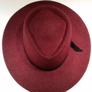 Ladies cowboy hat